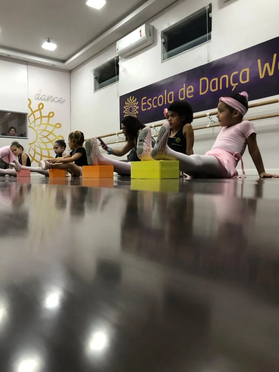 Aula de Baby Class na Escola de Dança We, em Guarulhos