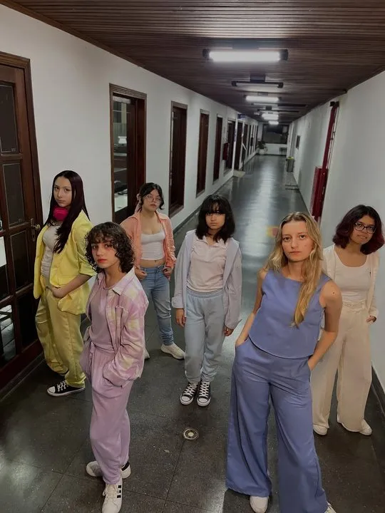 Aluna da turma de K-pop da Escola de Dança We em Guarulhos