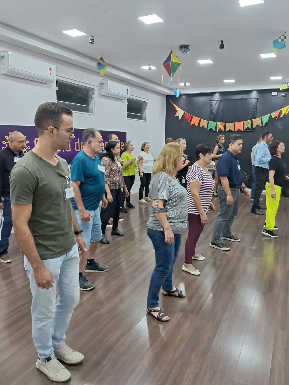 Aula de Dança de Salão na Escola de Dança We, em Guarulhos